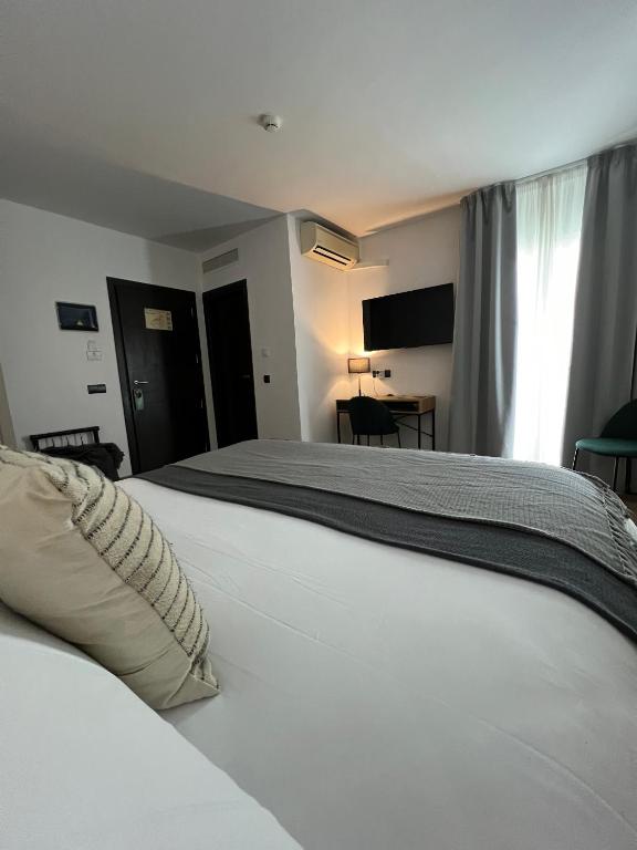Hotel San Miguel Menorca — Hotel rooms in Mahon, Balearic Islands