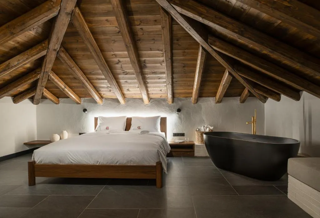 Unedo All Seasons Boutique Hotel, hotel in Palaios Panteleimon