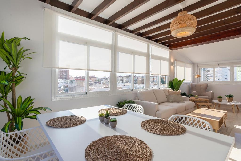 Boliches & Beach by ELE Apartments - 3