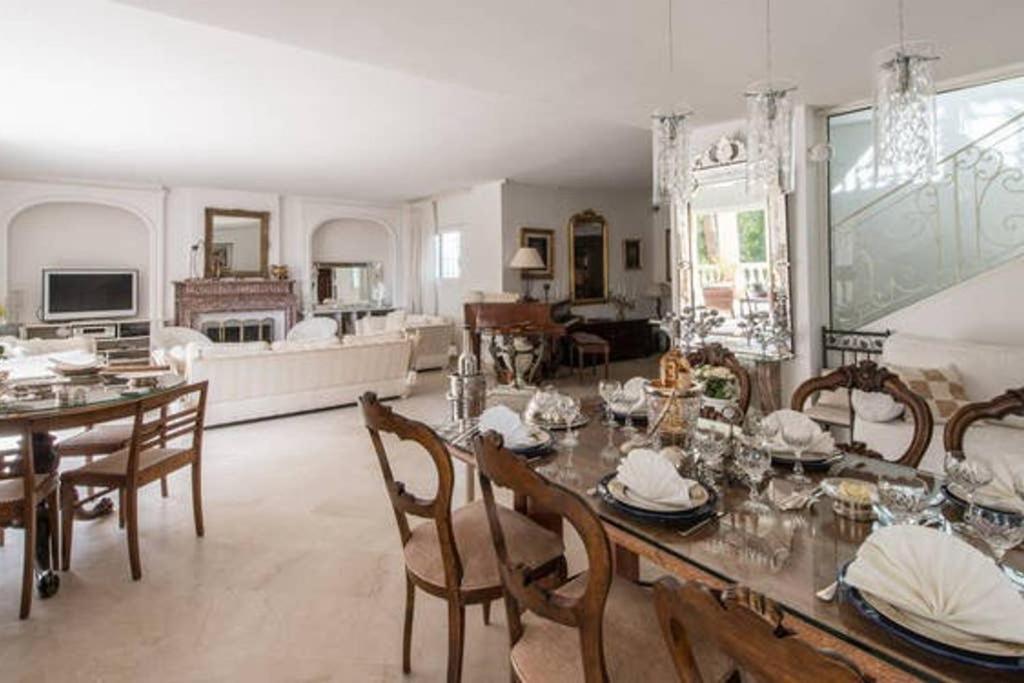 9 chambres spa hamman sauna Piscine chauffee poss