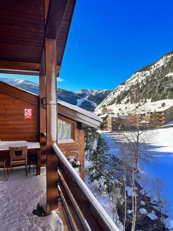 Exclusiva Cabaña en Incles - Vistas al Valle & Pistas de Ski Grandvalira - Free Parking, Canillo