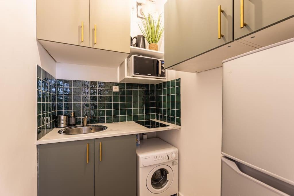 GARE DE LYON 12e, suite 1 chambre 2 à 4P - 3
