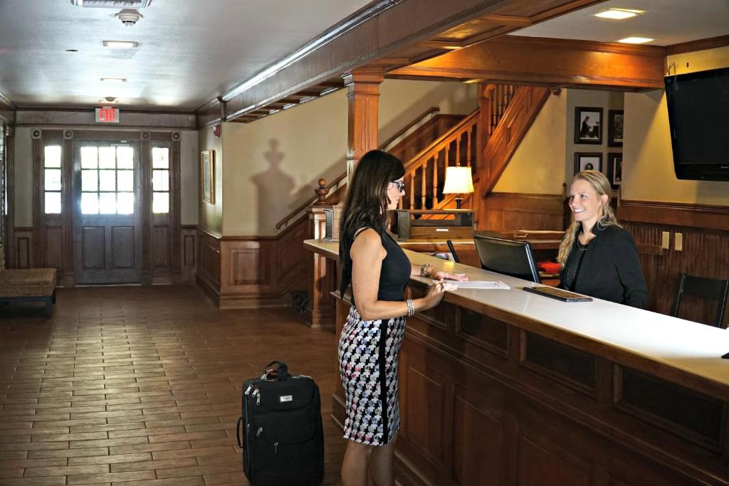 New World Inn – Pensacola, FL