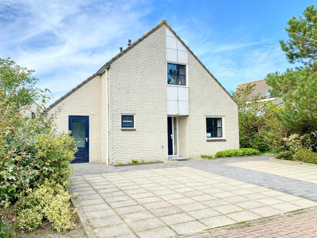 Ooghduyne 271, Julianadorp