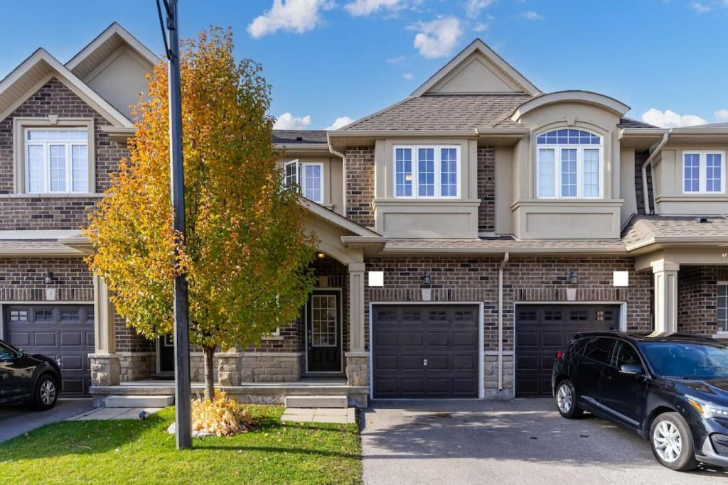 Hamilton 3BR Gem - Comfort Stay, City and Nature Mix