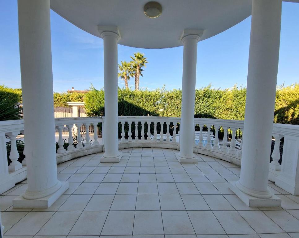 B&B Raffaello, Trani