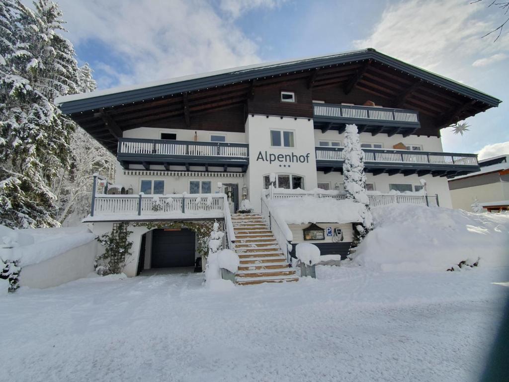 Boutique Hotel Alpenhof - 1