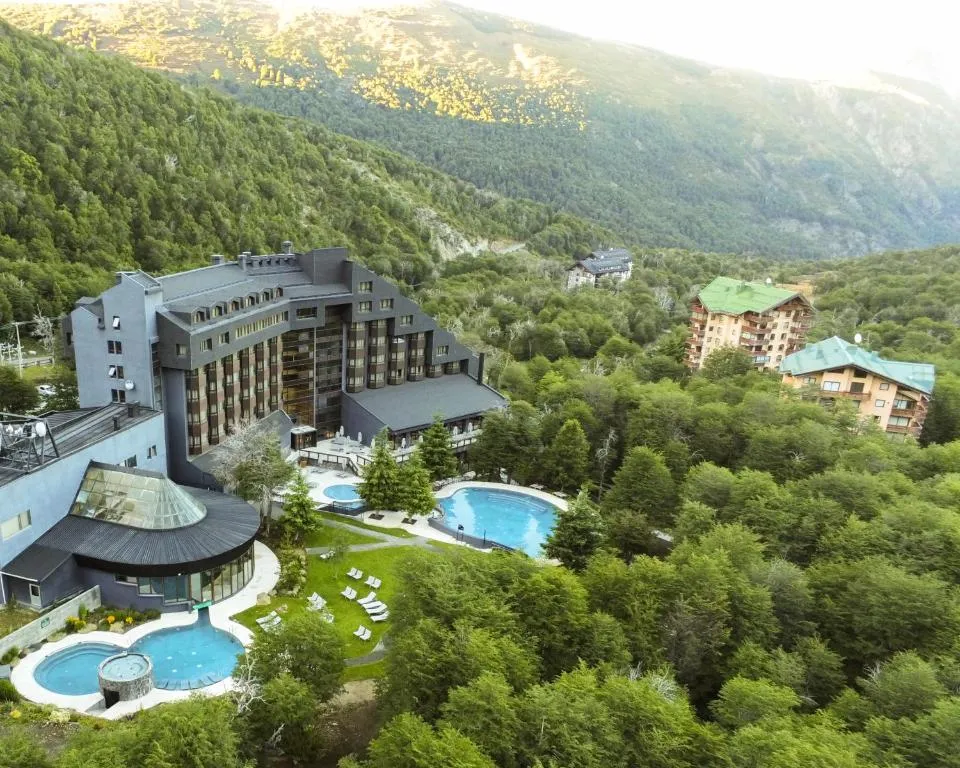 Hotel Termas Chillán，位于奇廉内瓦达斯的酒店