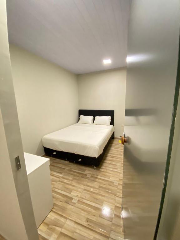 Apartamento entero en Caacupé. - 5