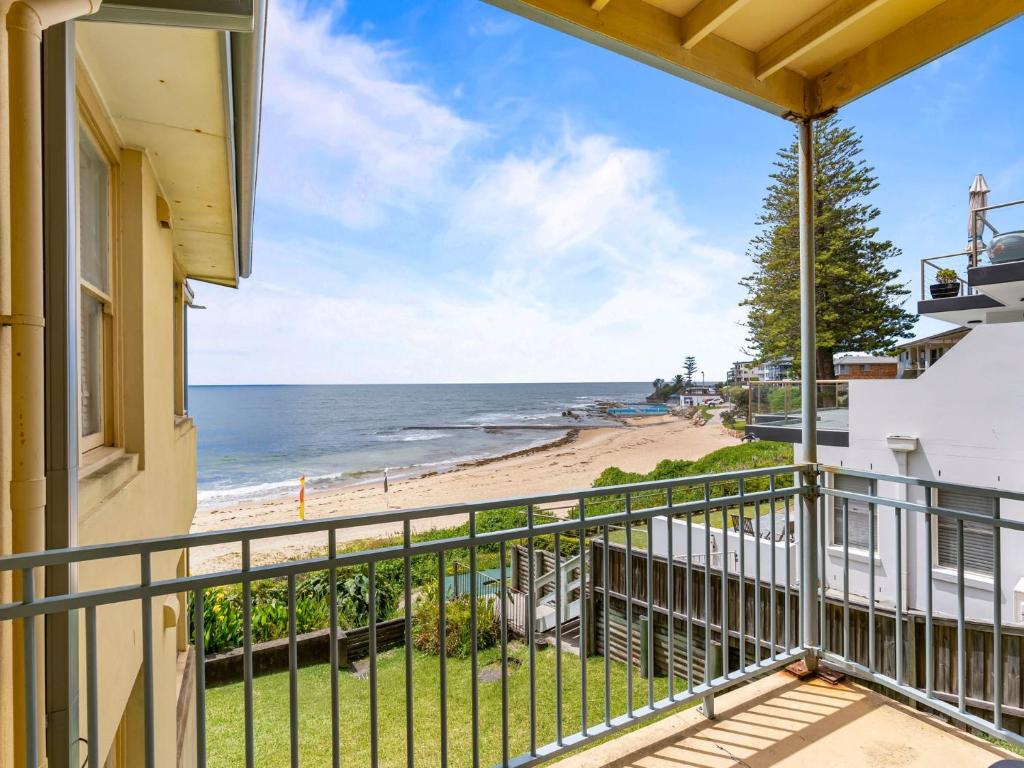 Golden-Sands- 3-66-Ocean-Pde, The Entrance