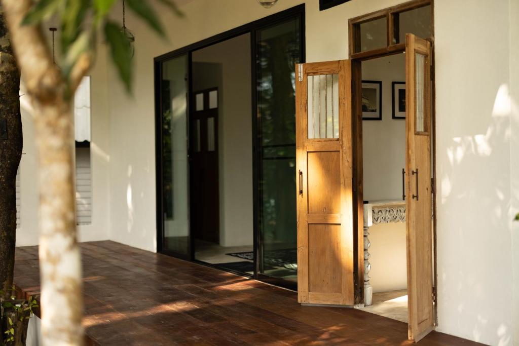 ระเบียง/ชานเรือน