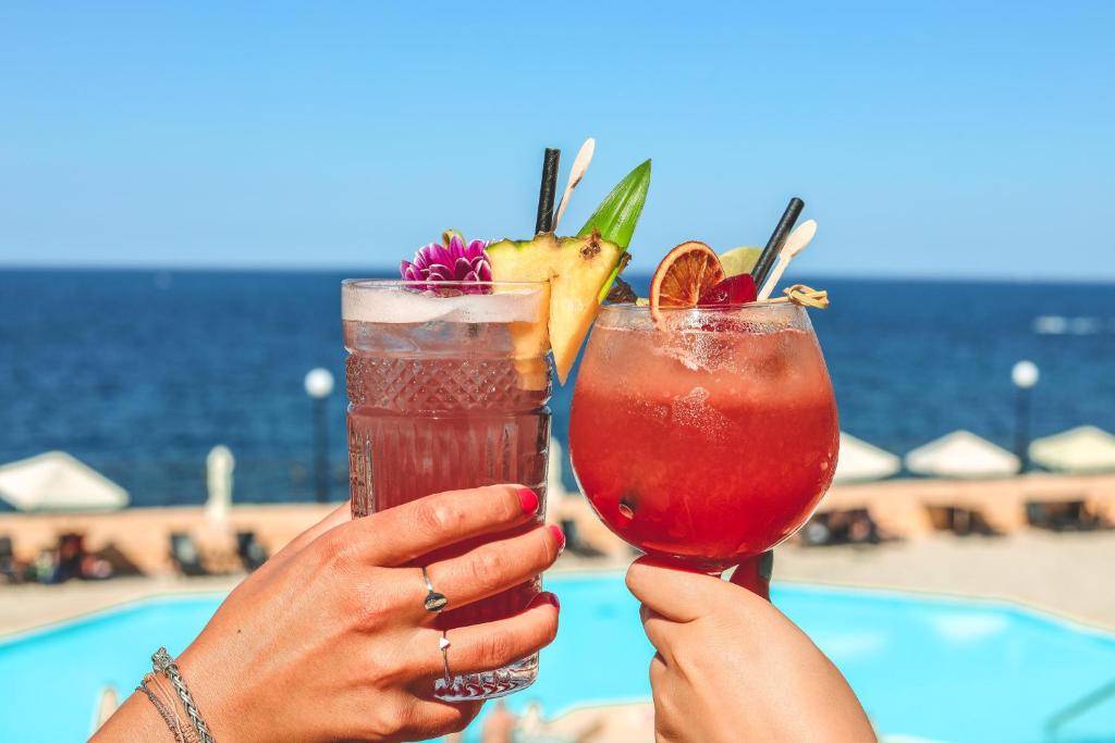 อาหารและเครื่องดื่ม