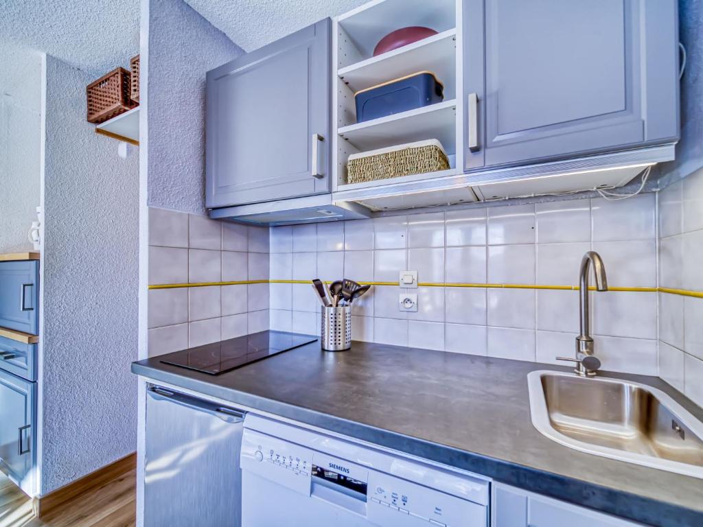 Apartment Balcon d'Olympie 745 - B by Interhome - 2