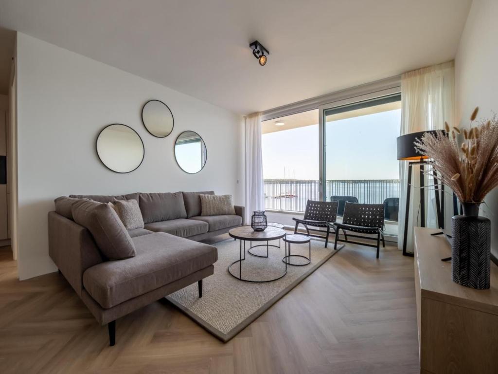 Apartment in Zeeland with Marina and Views, Arnemuiden