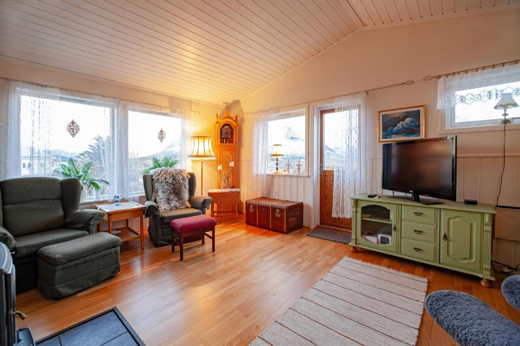 Lofothuset - koselig hus på Fredvang, Hovdan