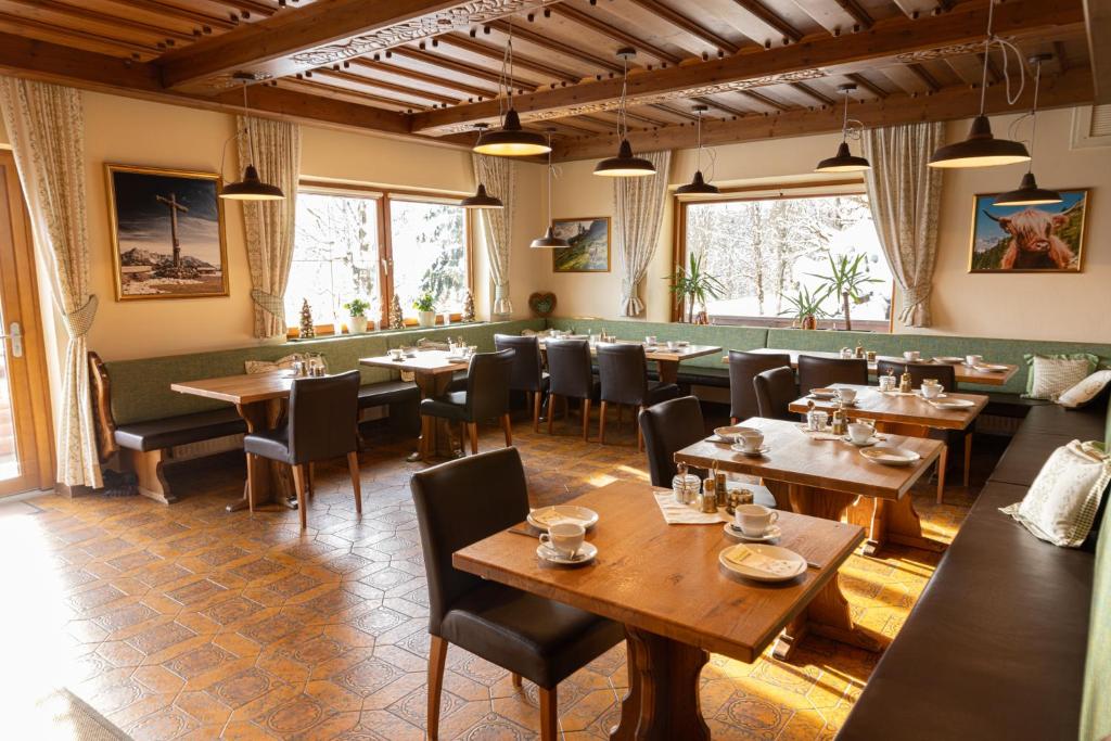 Pension Dachsteinhof - 4