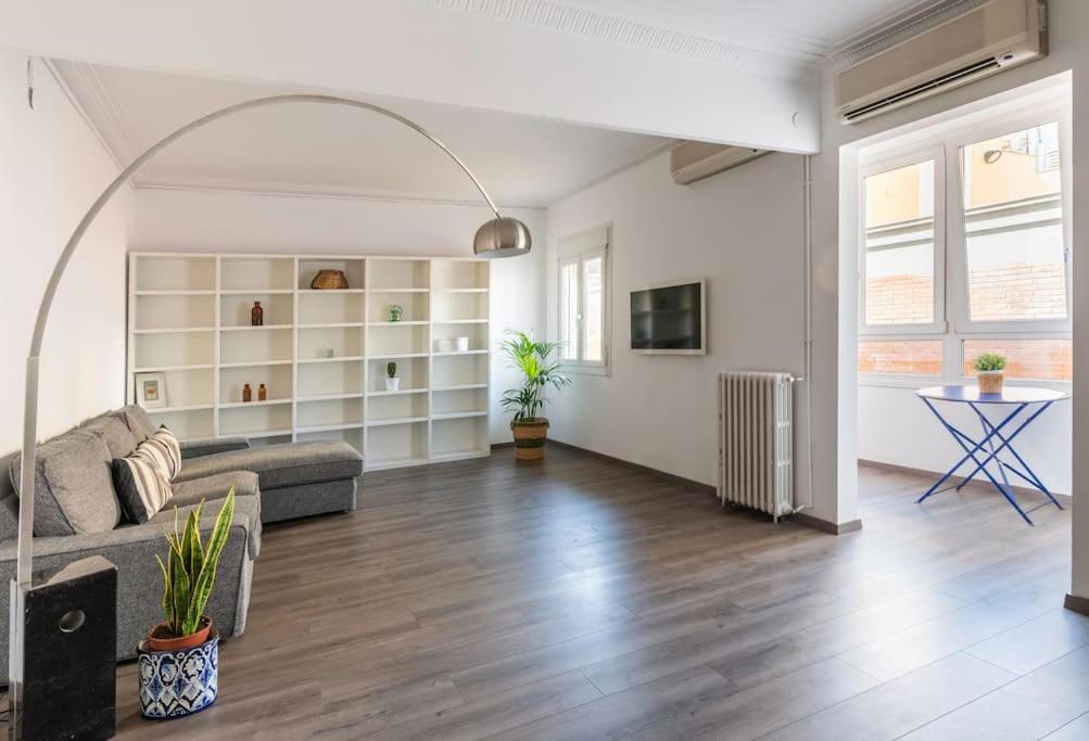Centric and spacious, excellent for families - 2