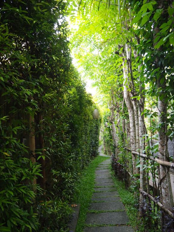 De'dalam Standard, Ubud