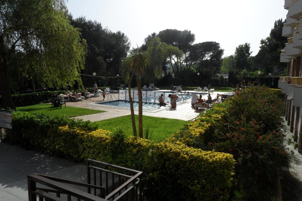 Aparthotel Las Mariposas — Swimming pool in Lloret de Mar, Catalonia