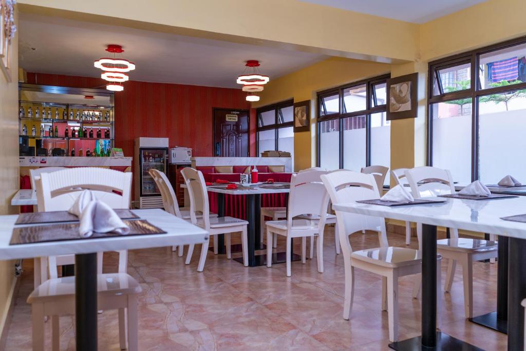 Easy Hotel Kenya - Dining image