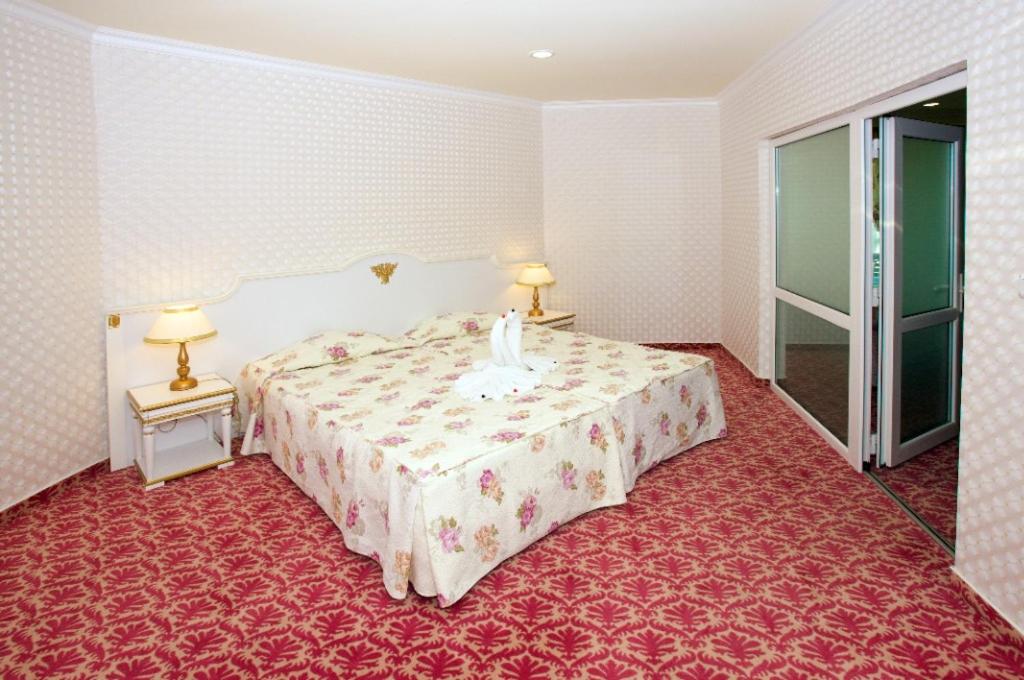 Planeta Hotel & Aquapark FREE Beach Access - ULTRA All Inclusive — Sunny Beach, Burgas Region