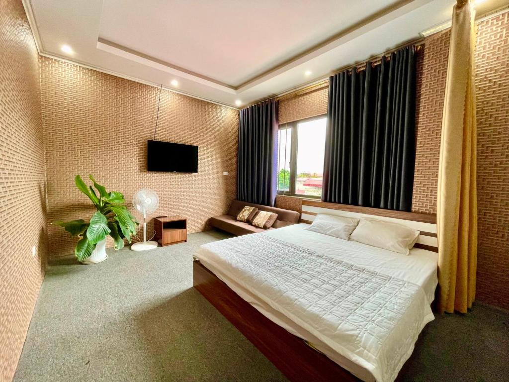 Co Chung Hotel