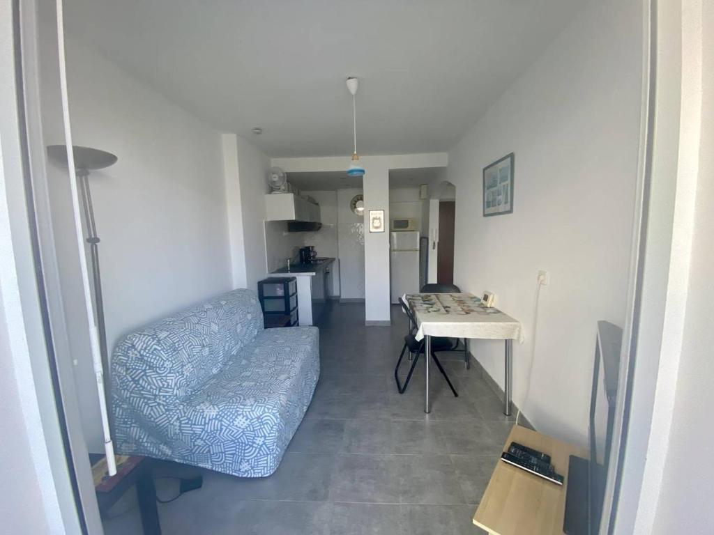 BEL APPARTEMENT P2 - CENTRE VILLE - BORD DE MER - 5