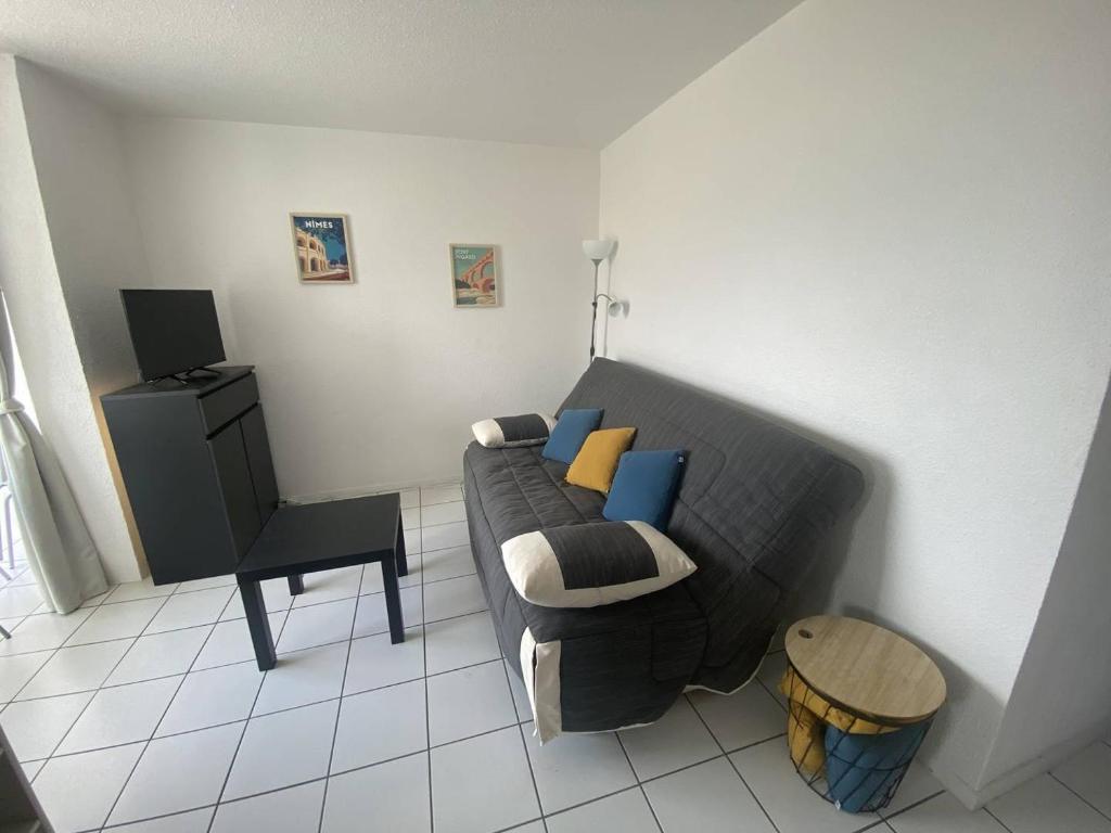 BEAU STUDIO 4 PERSONNES AVEC LOGGIA ET PARKING PRIVATIF - 2