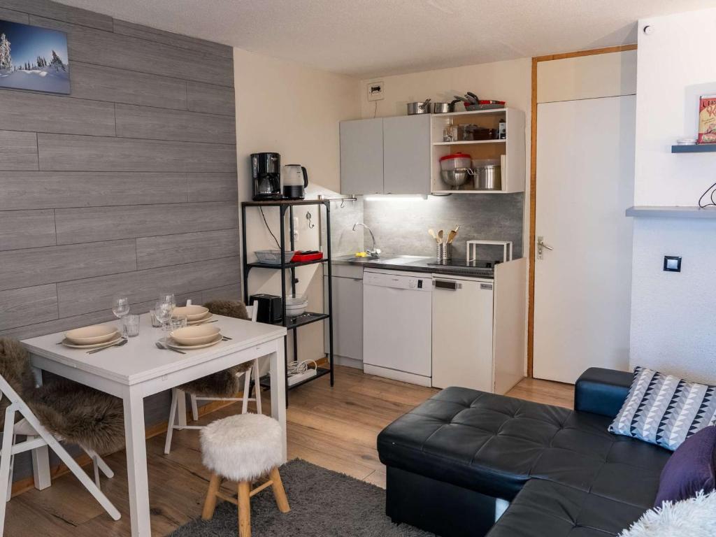 Appartement rénové Val Thorens - 5 pers, balcon, commerces au pied, local à ski - FR-1-637-65 - 4