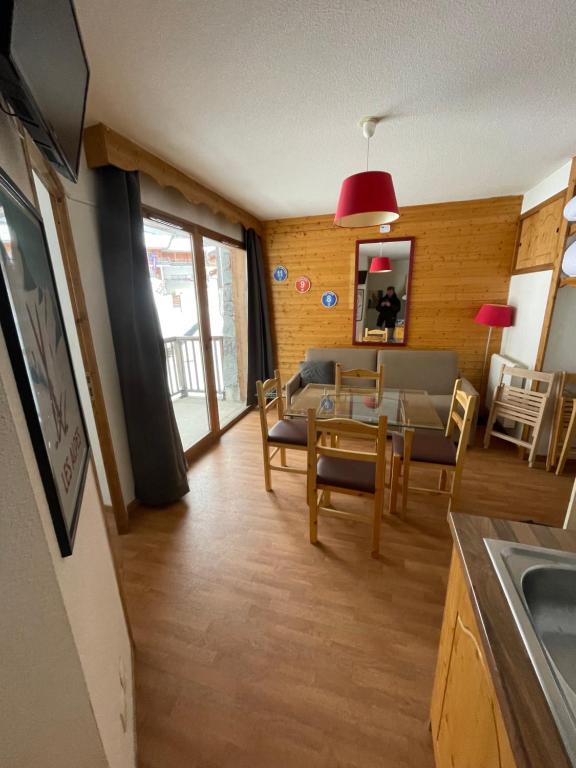 Appartement 6 couchages - Orelle 3 Vallées - Spa & Piscine - - 4