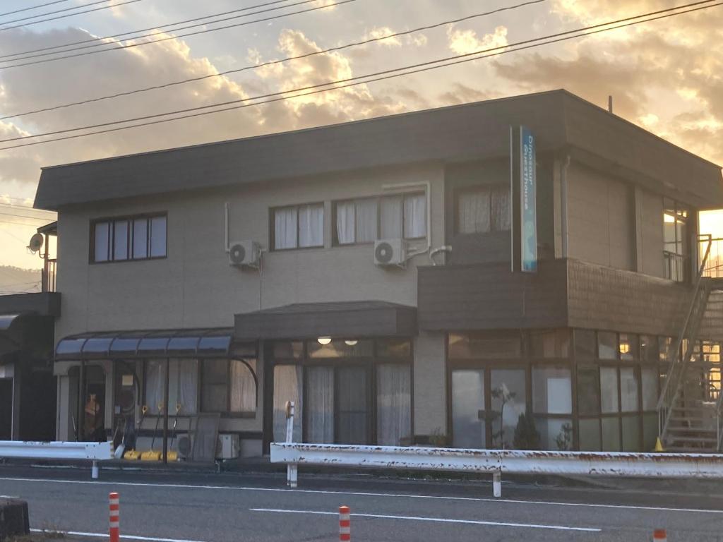 5. 11月フルリフォ..
