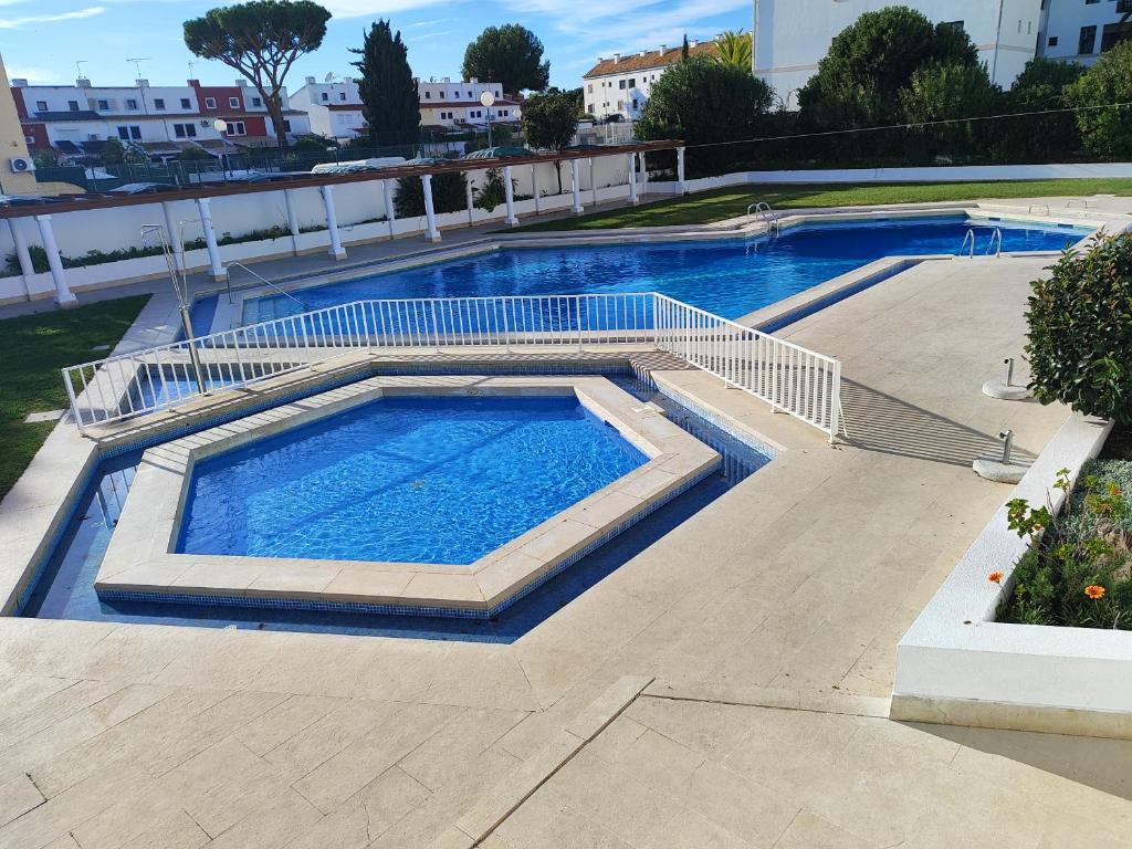 Vilamoura Central 7 With Pool by Homing, Vilamoura