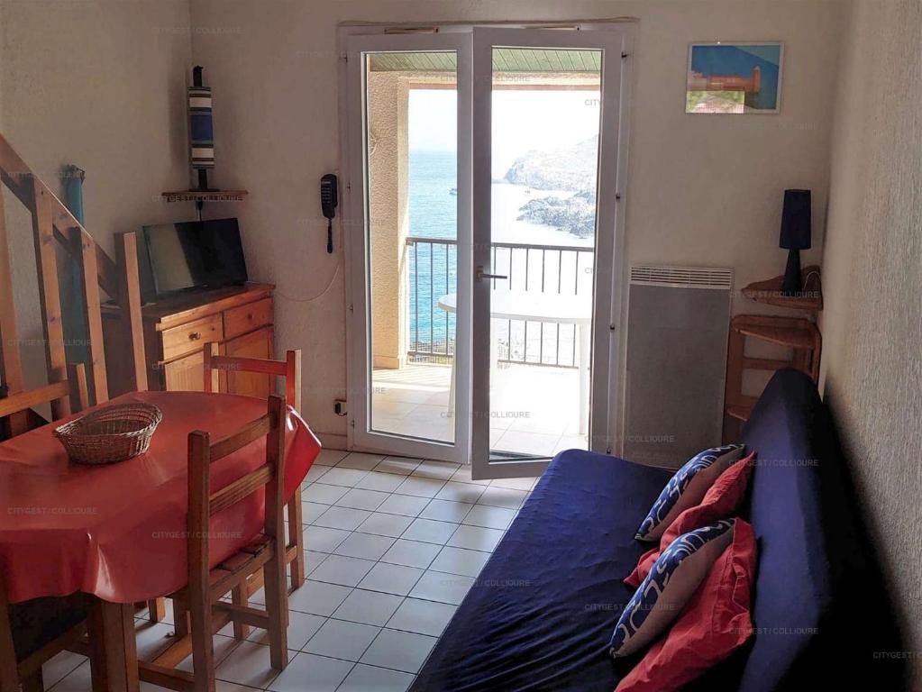4RB71 - APPARTEMENT F2 mezzanine avec vue mer - 2