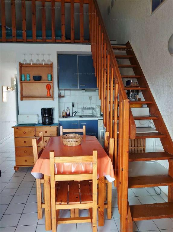 4RB71 - APPARTEMENT F2 mezzanine avec vue mer - 4