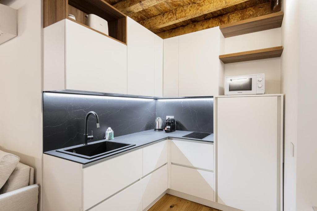Easylife - Milano - Castaldi 26 P1D - Porta Venezia - 2