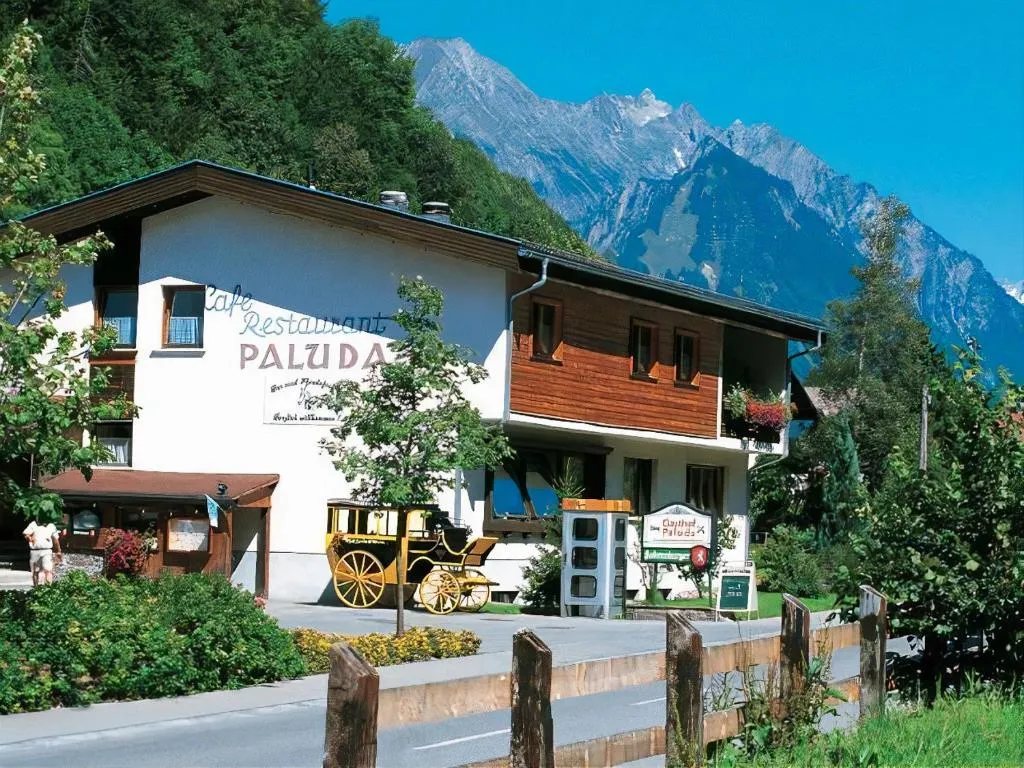 Gasthof Paluda - Pizzeria, hotel in Dalaas