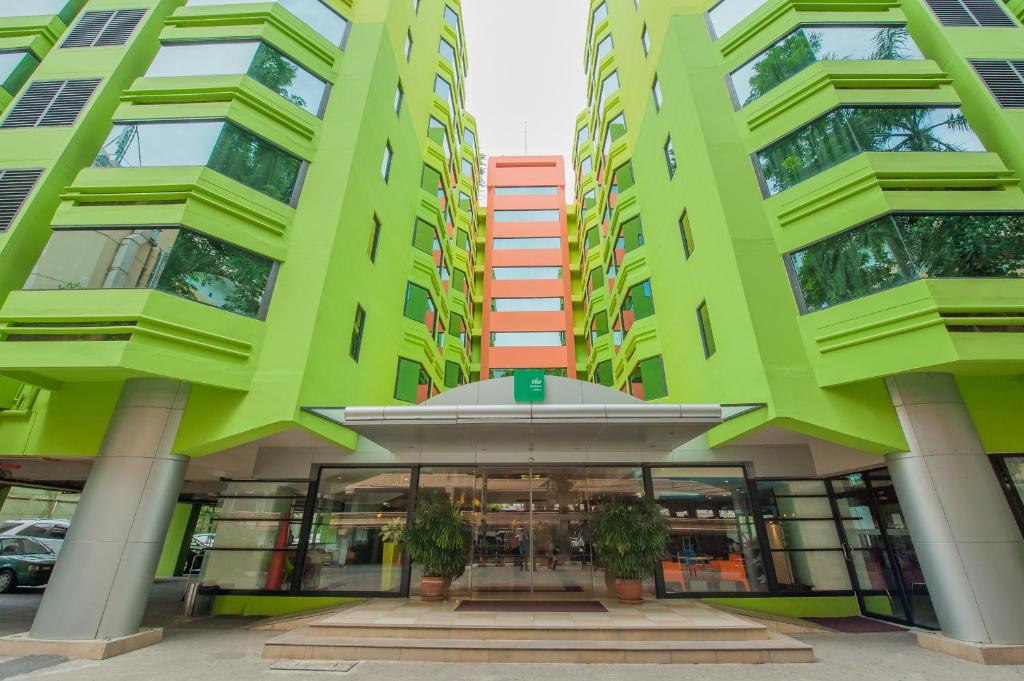 ザ シーズンズ バンコク フアマーク ホテル (The Seasons Bangkok Huamark Hotel) 外観