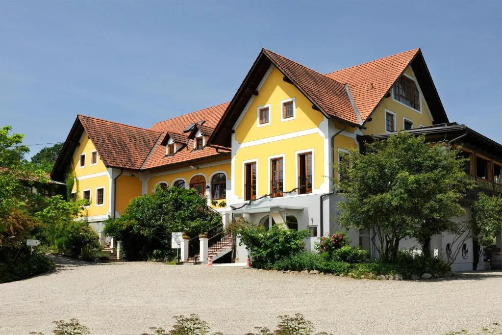 Sattlerhof Genießerhotel & Weingut, hotel v destinaci Gamlitz