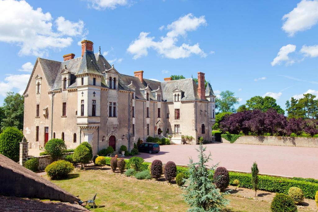 Chateau de la Verie photo