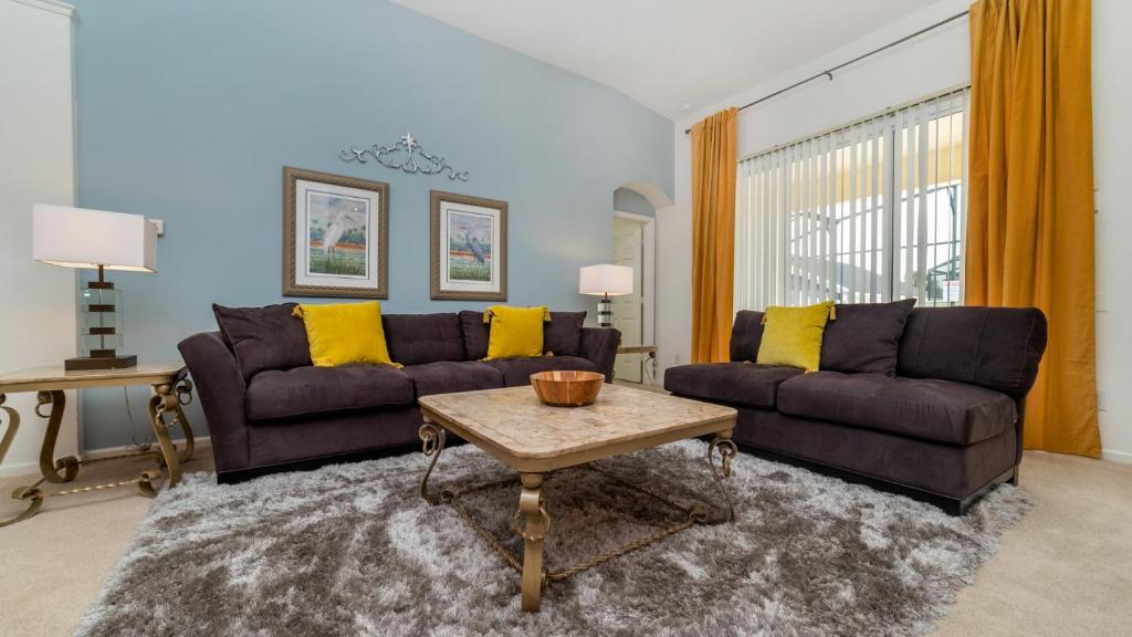 8150 Fan Palm, Kissimmee