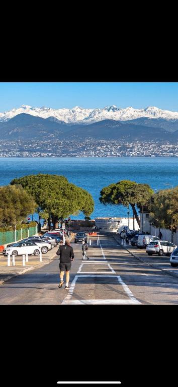 Vue mer et sur la baie de Cannes piscine 450m2 randonnée VTT au pied de l Esterel Manet - 2
