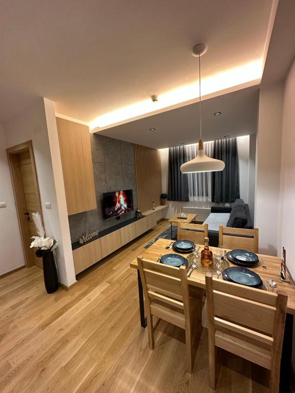 Apartman Pahulja 402 - Zlatni Javor - 1