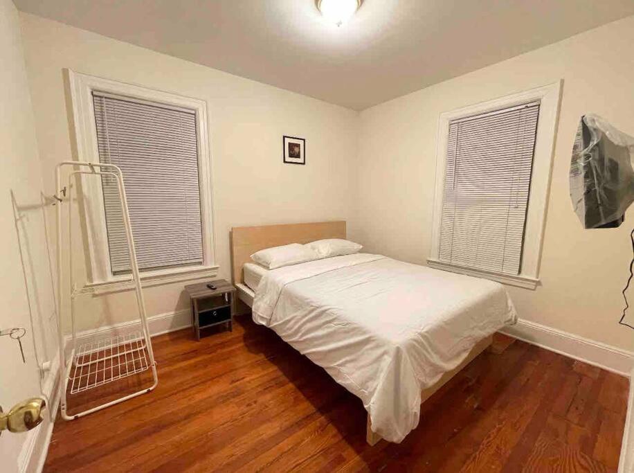 Entire Beautiful 1BR for You! [R], Whitestone