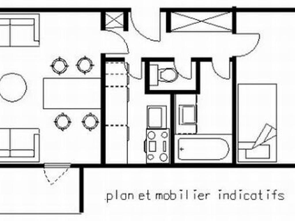 Appartement fonctionnel au cœur des pistes avec balcon et accès piscine - 2