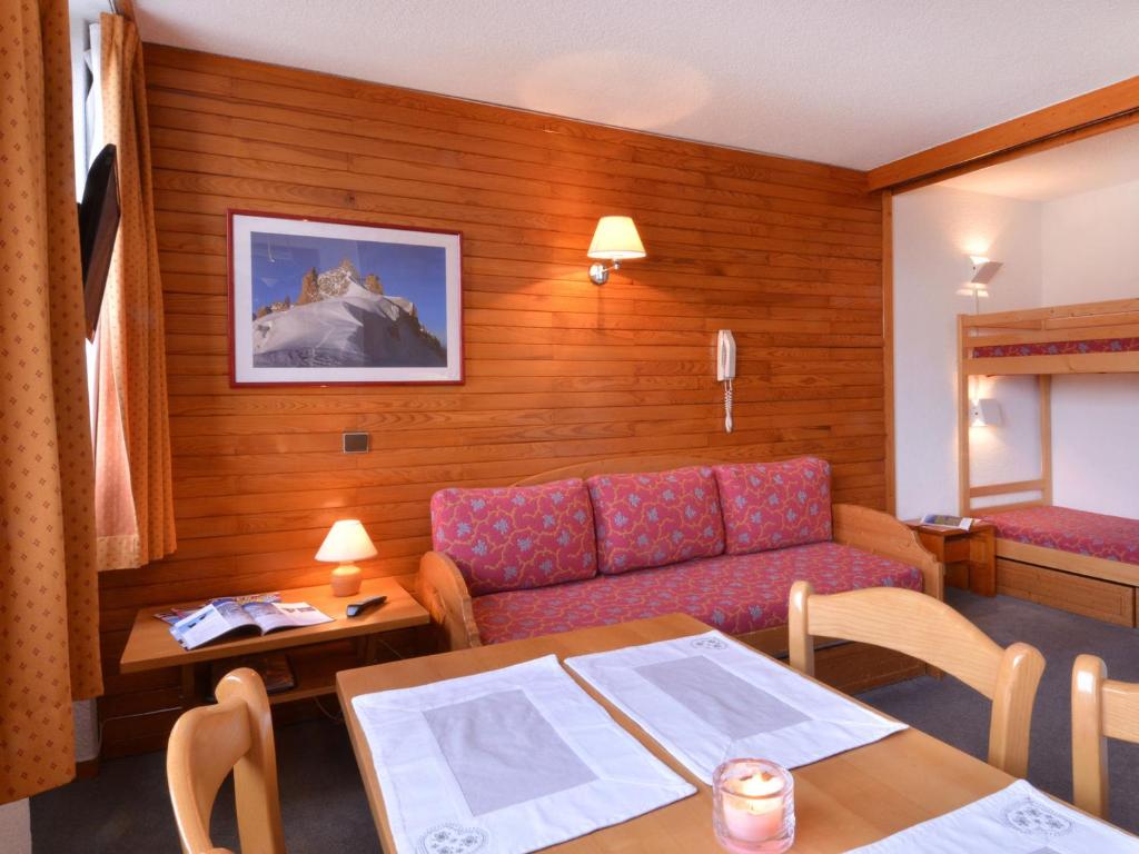 Studio confortable 2 étoiles, ski aux pieds, pour 4 personnes - 2