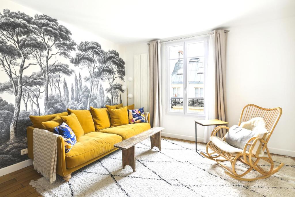 Luxury top floor duplex near Le Marais - 2