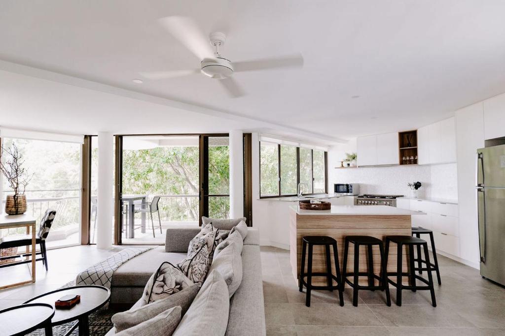 Elsa - Little Cove, Noosa Heads