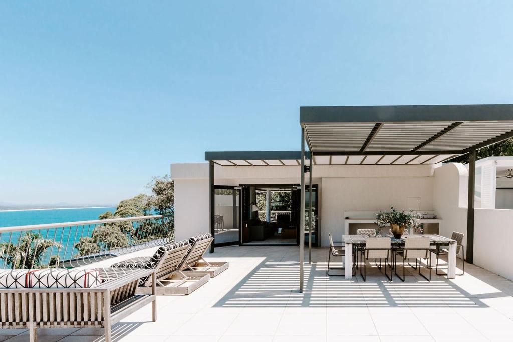 Mavis - Little Cove, Noosa Heads