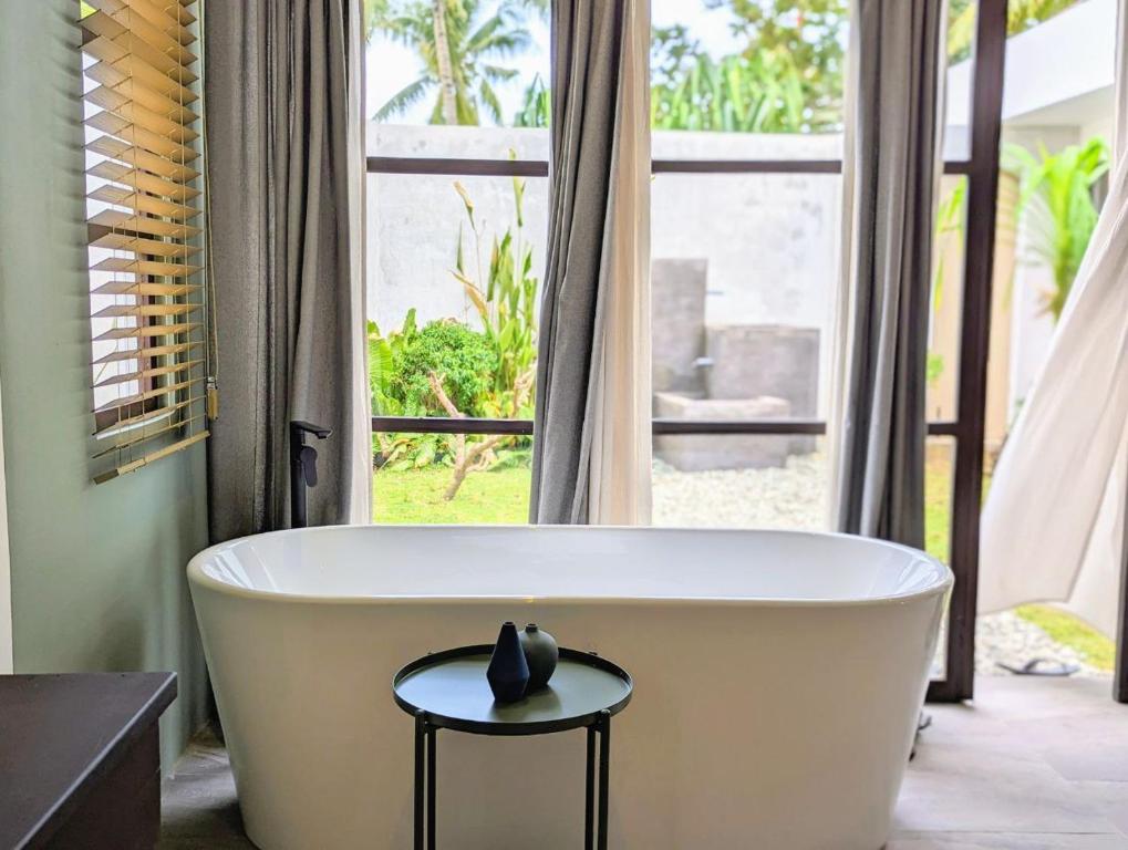 カリナウ リゾート (Kalinaw Resort)