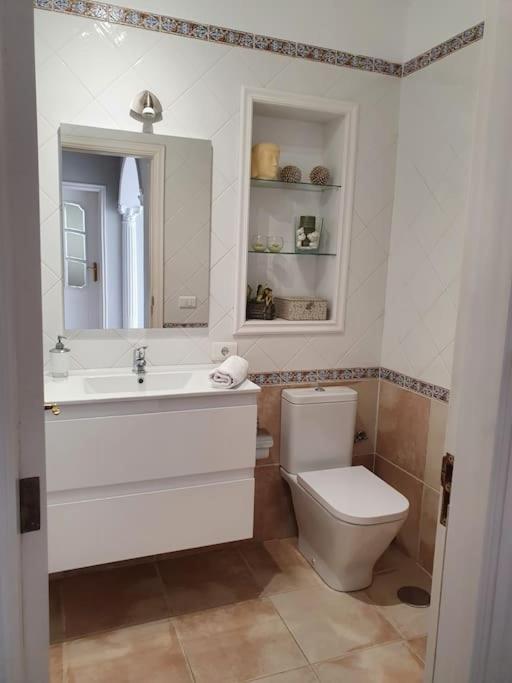 Villa Vanesa luxury private villa with a heated pool, 4 bedrooms and 4 bathrooms - 5